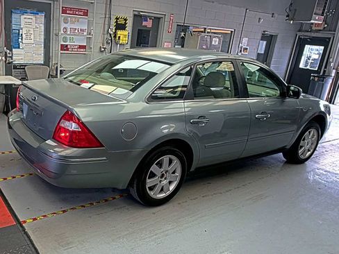 Used 2005 Ford Five Hundred SE FWD image 4