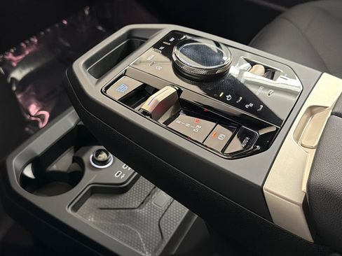 Certified 2024 BMW iX xDrive50 w/ Premium Package AWD/4WD image 17