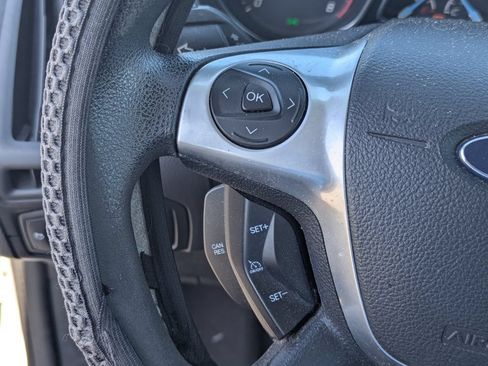 Used 2013 Ford Focus SE FWD image 19
