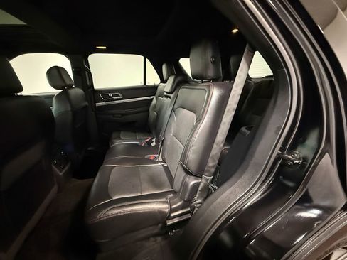 Used 2017 Ford Explorer Sport w/ Equipment Group 401A AWD/4WD image 8