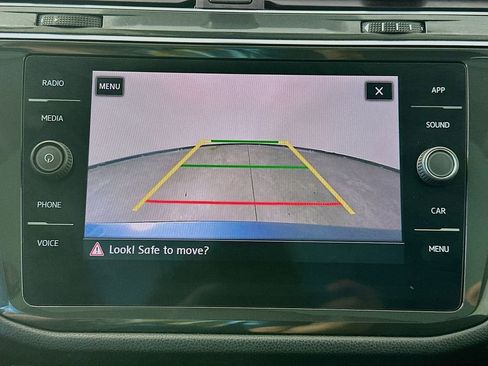 Used 2019 Volkswagen Tiguan SE AWD/4WD image 20