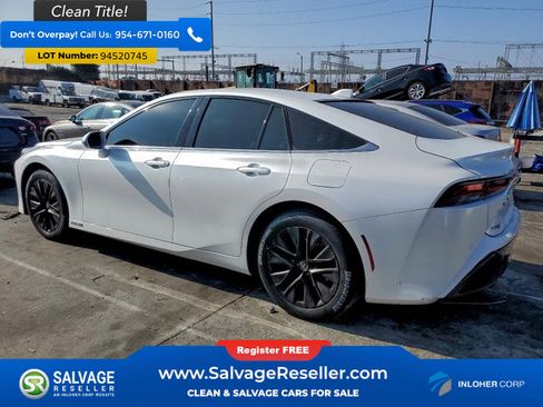 Used 2022 Toyota Mirai w/ Advanced Technology Package image 3