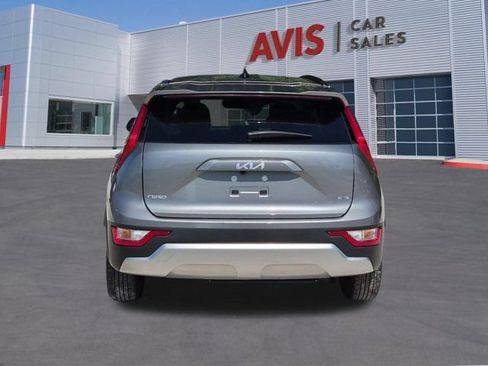 Used 2025 Kia Niro LX FWD image 7
