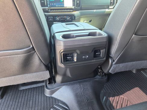 Used 2022 Chevrolet Silverado 1500 RST AWD/4WD image 23