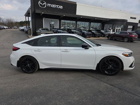 Used 2024 Honda Civic Sport image 6