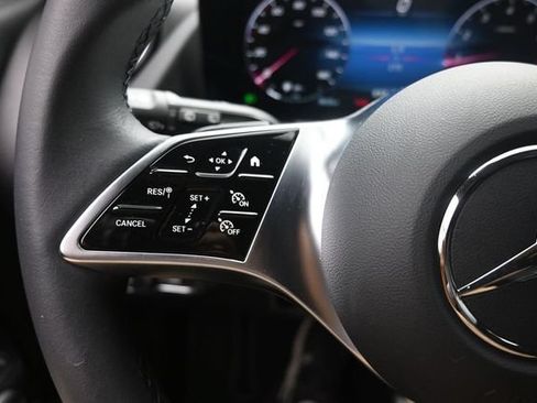 Certified 2025 Mercedes-Benz GLA 250 image 18