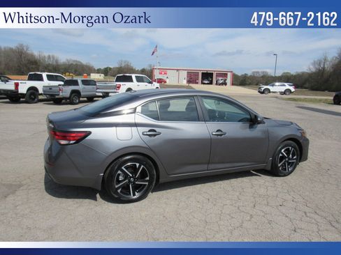 Used 2025 Nissan Sentra SV w/ Trunk Package image 14