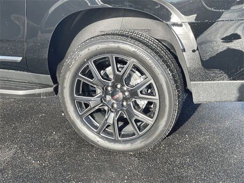 New 2026 GMC Yukon XL Elevation image 33