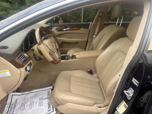 Used 2012 Mercedes-Benz CLS 550 4MATIC image 21
