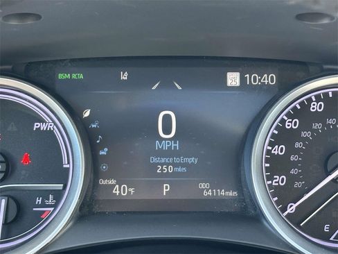 Used 2021 Toyota Camry XLE image 11