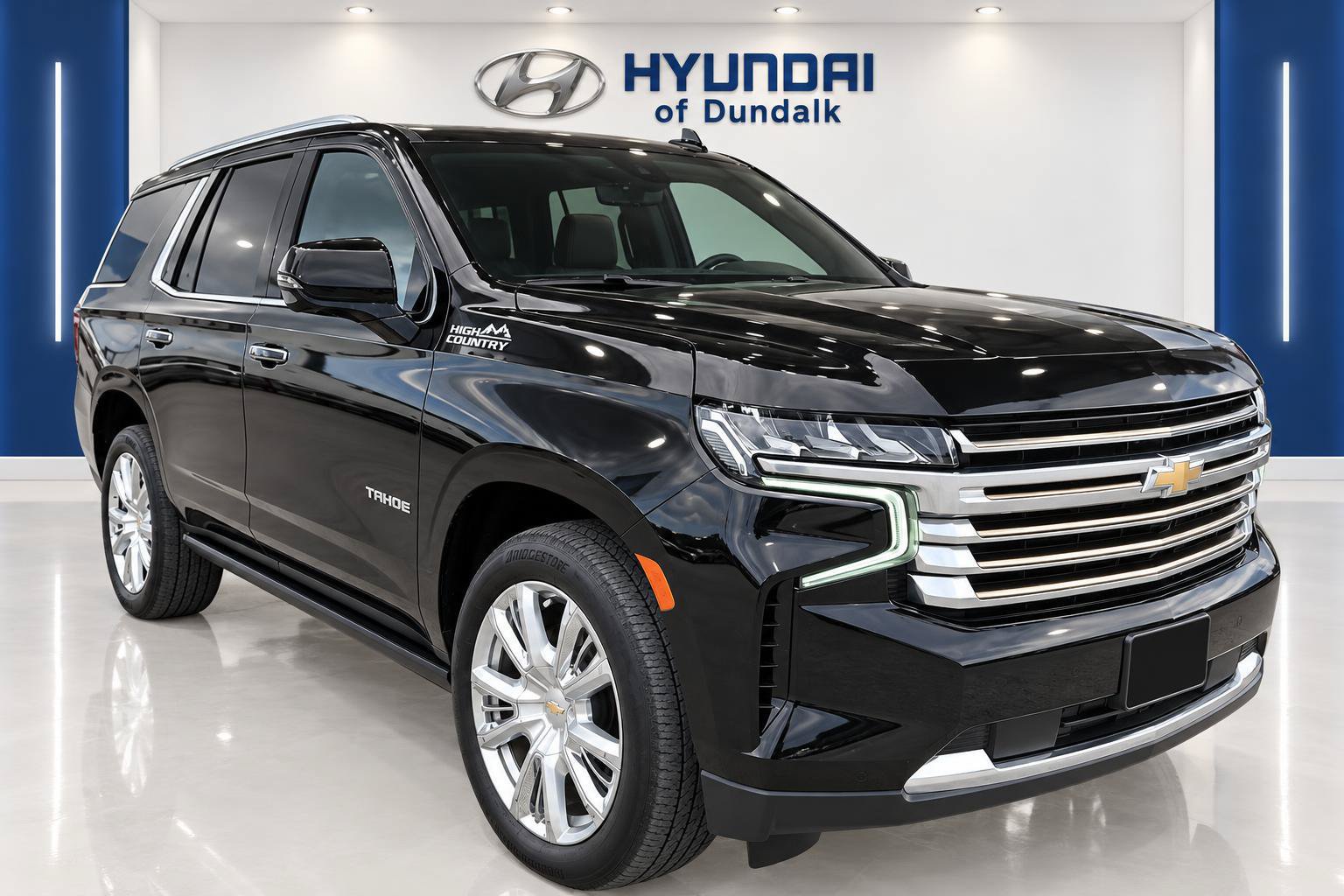 Used 2022 Chevrolet Tahoe High Country RWD image 1