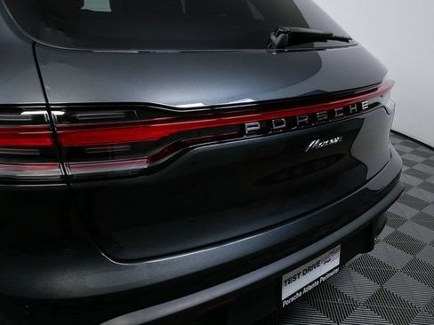 Used 2026 Porsche Macan AWD/4WD image 35