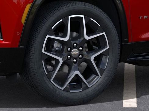 New 2026 Chevrolet Traverse High Country w/ LPO, Floor Liner Package AWD/4WD image 10