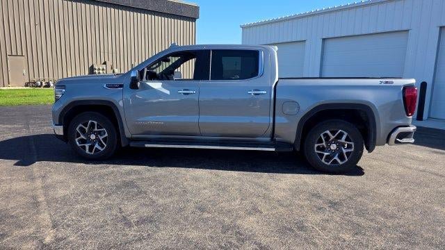Used 2024 GMC Sierra 1500 SLT AWD/4WD image 9