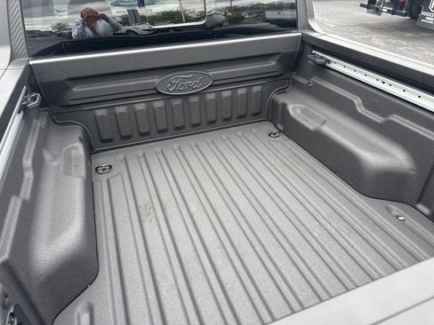 Used 2025 Ford Maverick Lobo image 12