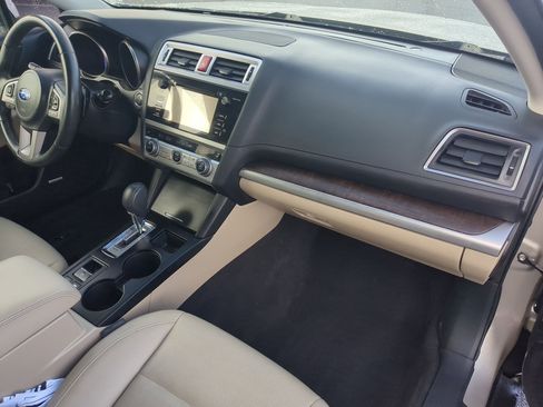 Used 2017 Subaru Outback 2.5i Limited image 36