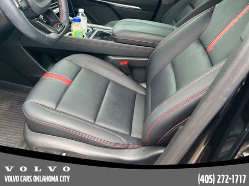 Used 2024 Chevrolet Traverse RS w/ LPO, Floor Liner Package FWD image 8