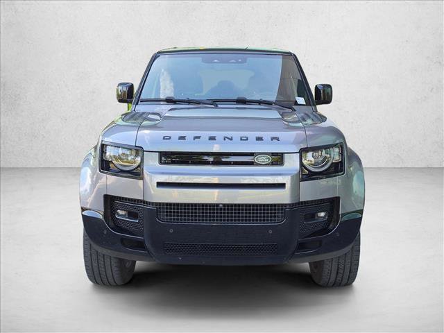 Used 2024 Land Rover Defender 110 X-Dynamic SE AWD/4WD image 2