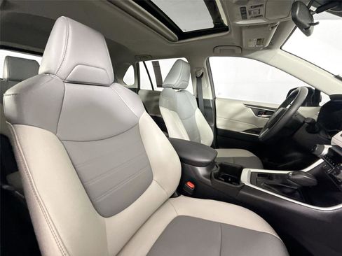Certified 2025 Toyota RAV4 XLE Premium image 43