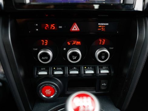 Used 2018 Subaru BRZ tS image 37