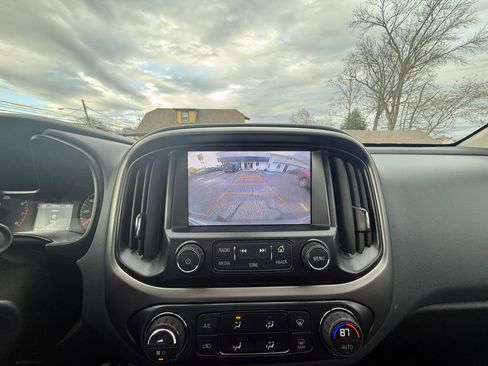 Used 2015 Chevrolet Colorado Z71 image 15