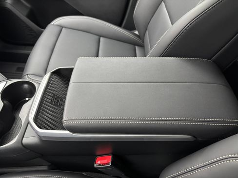 New 2027 GMC Terrain Elevation w/ Elevation Premium Package AWD/4WD image 28