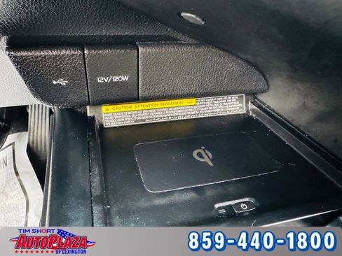 Used 2020 Toyota Camry XLE w/ Navigation Package image 28