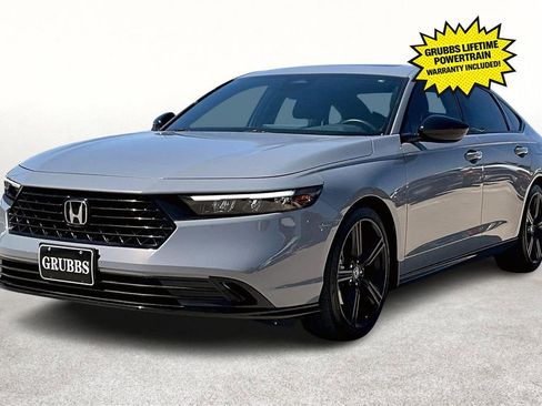Used 2025 Honda Accord Sport image 16