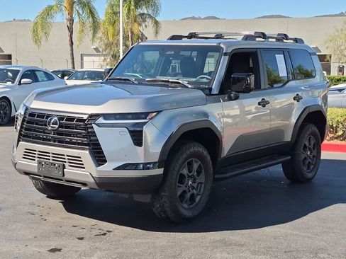 Used 2026 Lexus GX 550 AWD/4WD image 5