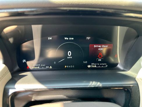 Used 2023 Lincoln Nautilus Reserve AWD/4WD image 20