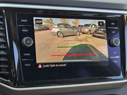 Used 2021 Volkswagen Atlas SEL Premium image 32