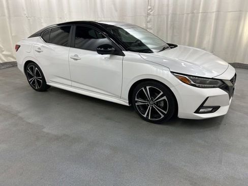 Used 2022 Nissan Sentra SR w/ SR Premium Package FWD image 1
