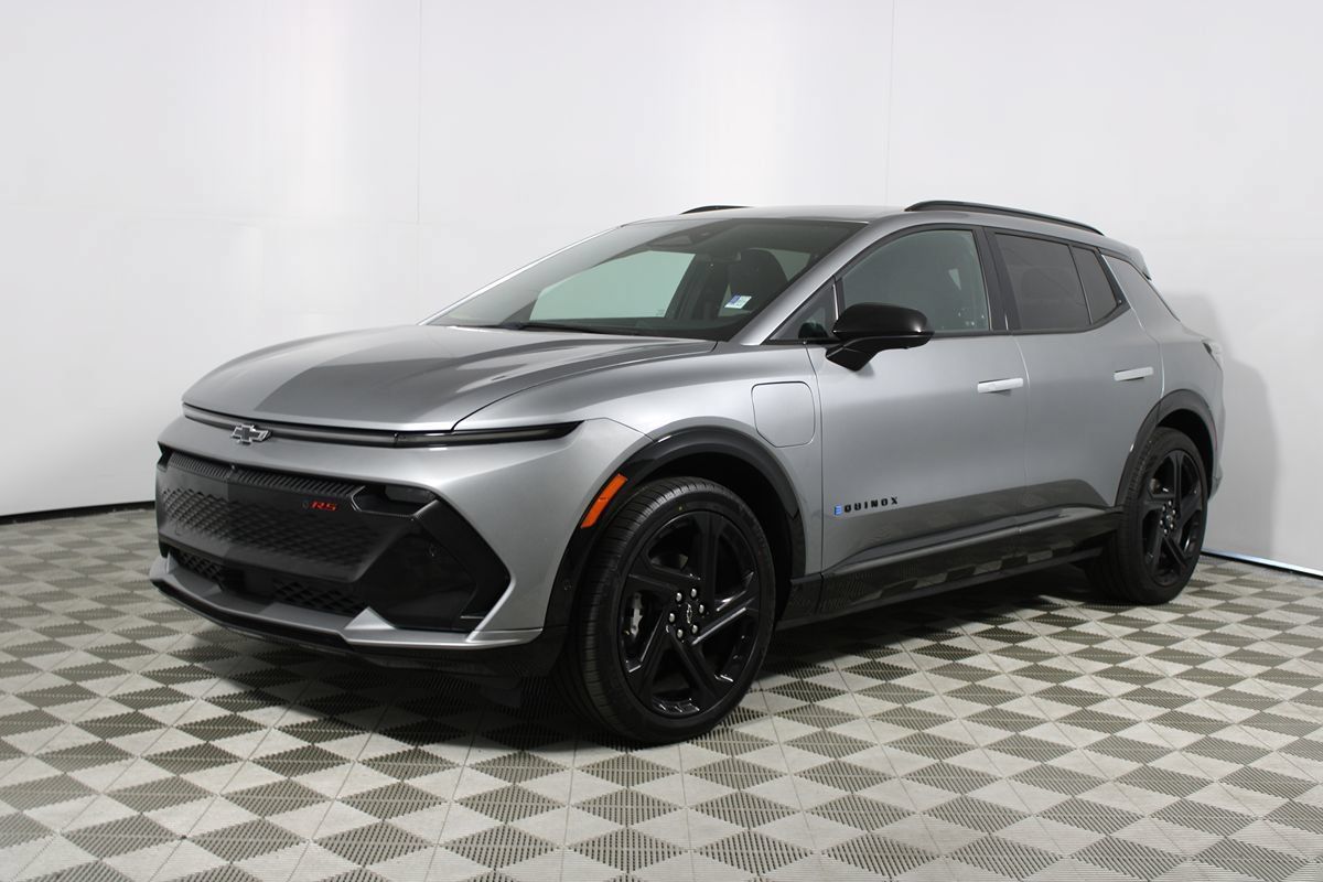 Used 2024 Chevrolet Equinox EV RS FWD image 26
