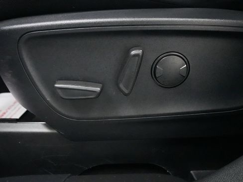 Used 2024 Ford Escape ST-Line w/ Equipment Group 301A FWD image 18