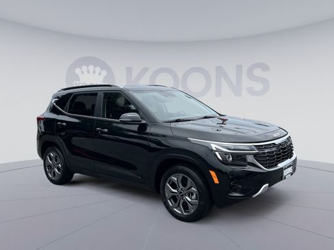 Used 2024 Kia Seltos S AWD/4WD image 10