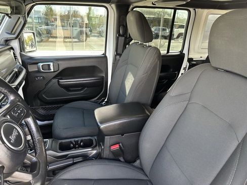 Used 2021 Jeep Wrangler Unlimited Sport image 22