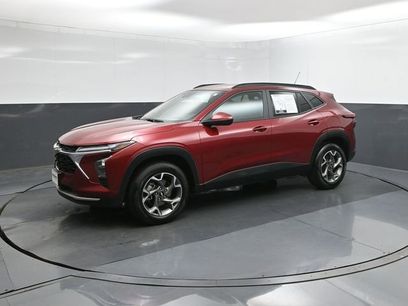Used 2025 Chevrolet Trax LT