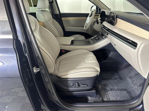 Used 2024 Hyundai Palisade Limited image 13