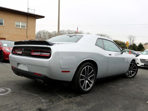 Used 2023 Dodge Challenger R/T image 2