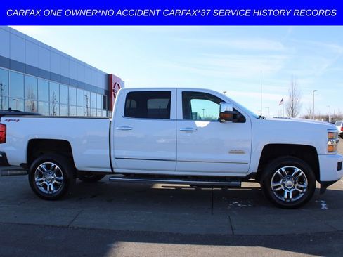 Used 2015 Chevrolet Silverado 2500 High Country w/ Duramax Plus Package image 6