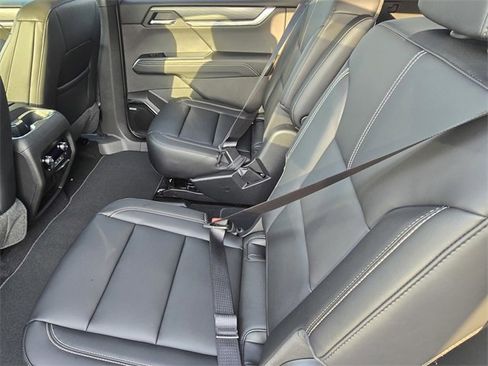 New 2026 GMC Acadia Elevation image 10