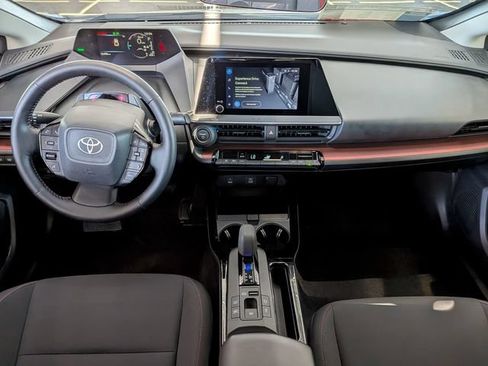 Used 2025 Toyota Prius Plug-In Hybrid FWD image 28