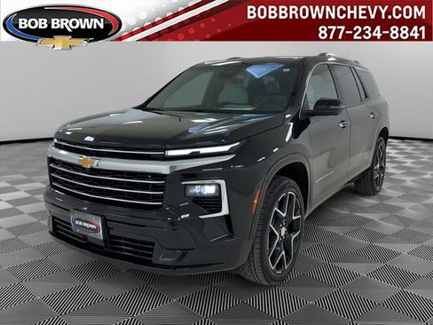 Certified 2025 Chevrolet Traverse High Country w/ LPO, Floor Liner Package AWD/4WD image 1