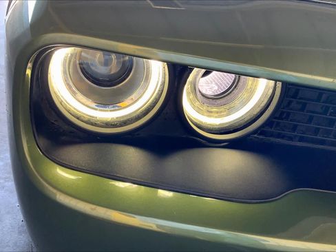 Used 2019 Dodge Challenger SRT Hellcat w/ Laguna Leather Package image 26