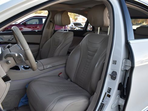 Used 2018 Mercedes-Benz S 560 Sedan image 15
