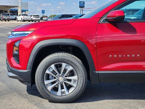 New 2026 Chevrolet Equinox LT image 6