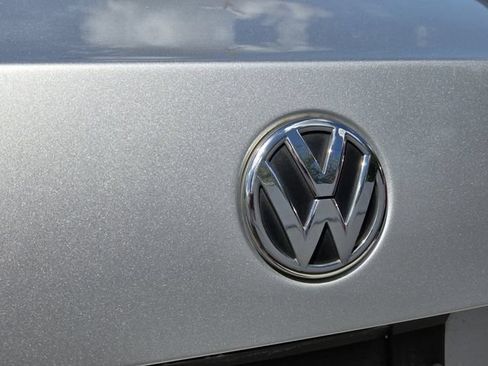 Used 2013 Volkswagen Jetta SE FWD image 4