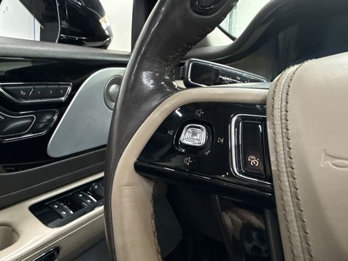Used 2021 Lincoln Aviator Reserve w/ Equipment Group 202A AWD/4WD image 15