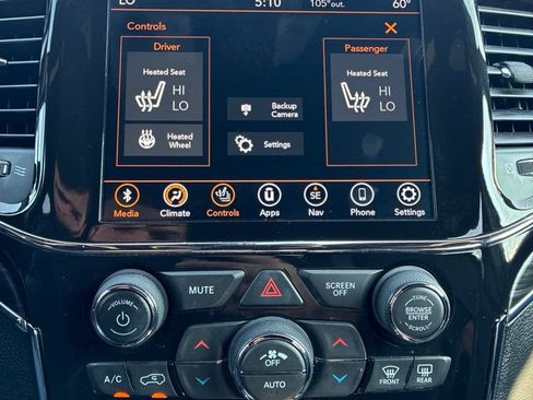 Used 2022 Jeep Grand Cherokee Limited AWD/4WD image 15