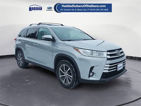 Used 2019 Toyota Highlander SE image 7